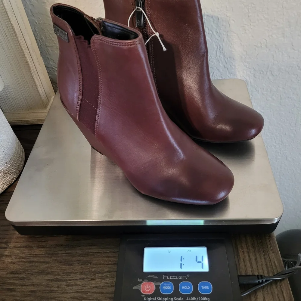 NWOB Women's Reaction Kenneth Cole Marcy Brown Genuine Leather Wedge Booties 5 - Picture 10 of 10